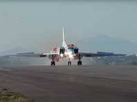 На сирийскую авиабазу Хмеймим впервые прибыли российские "убийцы авианосцев" Ту-22М3 (ВИДЕО)