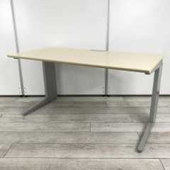【在庫入替セール品！】スタイリッシュなデザインと機能性を兼ね備えた平デスク！横幅1400㎜で広々使えます！オシャレなナチュラル木目カラー■オカムラ/プロユニット/木目ナチュラル