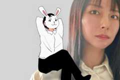 遠山怜さんと、漫画に登場する「狂気のウサギ」＝本人提供