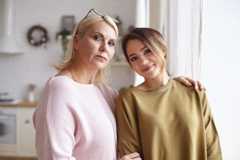 Nažívanie bez manželstva jedného z partnerov pri dedení automaticky nediskvalifikuje