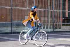 E-Bike-Verwandlung : Altes Fahrrad zum E-Bike in einer Stunde: So schlägt sich das Swytch Kit im Test