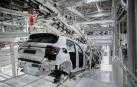 Un T-Cross en la fase de montaje de Volkswagen Navarra.