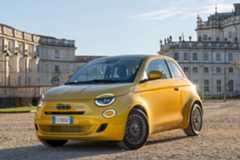 Fiat 500 Hybrid review 2025 012