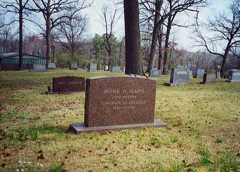 Larger memorial image loading...