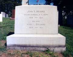 Larger memorial image loading...