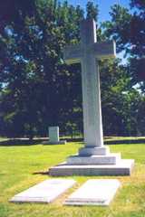 Larger memorial image loading...