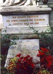 Larger memorial image loading...