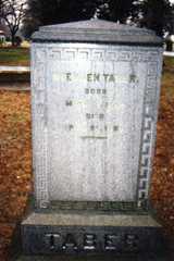 Larger memorial image loading...