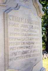 Larger memorial image loading...