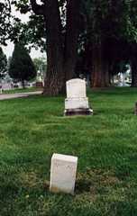 Larger memorial image loading...