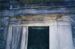 Larger memorial image loading...