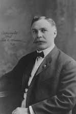 Larger memorial image loading...