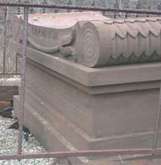 Larger memorial image loading...