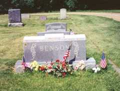 Larger memorial image loading...