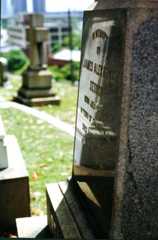 Larger memorial image loading...