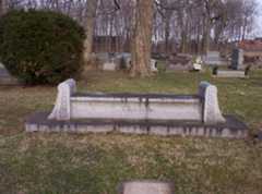 Larger memorial image loading...