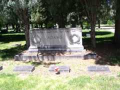 Larger memorial image loading...