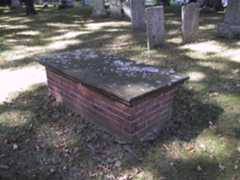 Larger memorial image loading...