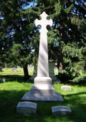 Larger memorial image loading...