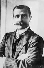 Larger memorial image loading...