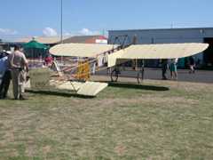 Larger memorial image loading...