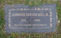 Larger memorial image loading...