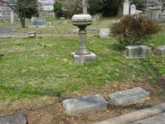 Larger memorial image loading...