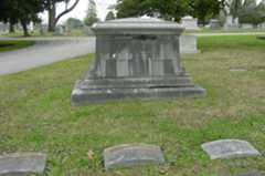 Larger memorial image loading...