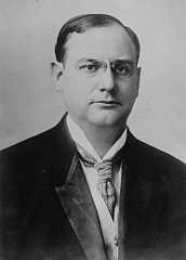 Larger memorial image loading...