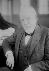 Larger memorial image loading...