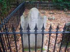 Larger memorial image loading...