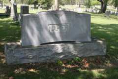 Larger memorial image loading...