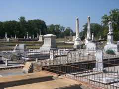 Larger memorial image loading...