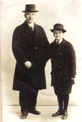 Larger memorial image loading...