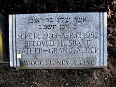 Larger memorial image loading...