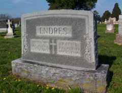 Larger memorial image loading...