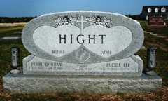 Larger memorial image loading...