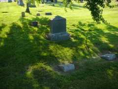 Larger memorial image loading...