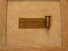 Larger memorial image loading...