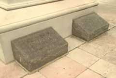 Larger memorial image loading...