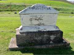 Larger memorial image loading...