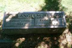 Larger memorial image loading...