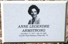 Larger memorial image loading...