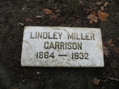 Larger memorial image loading...