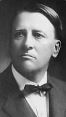 Larger memorial image loading...