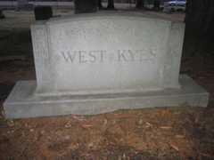 Larger memorial image loading...