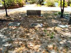 Larger memorial image loading...