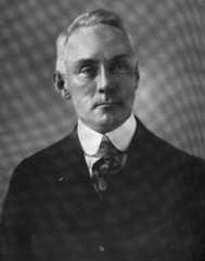 Larger memorial image loading...