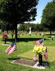 Larger memorial image loading...