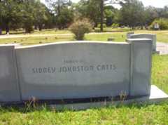 Larger memorial image loading...